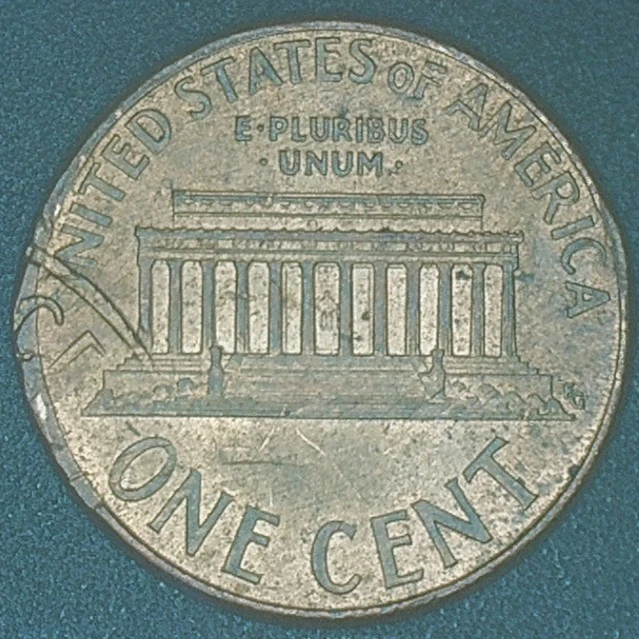 2004-Lincoln-Cent-With-What-Looks-To-Be-A-Double-Struck-Coin